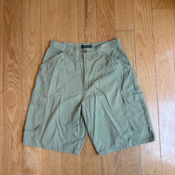 DC Skateboarding Wide Shorts 32 - Picture 1 of 4